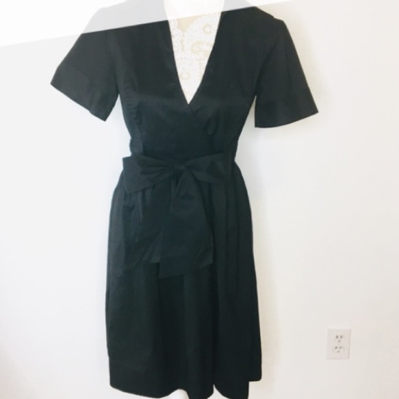 Diane Von Furstenberg black collared wrap dress - Picture 2 of 5